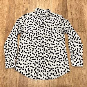 Karl langerfeld button up top